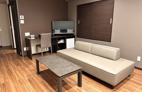 Ikeda Hotel | Reftel Osaka Itami Airport Hotel