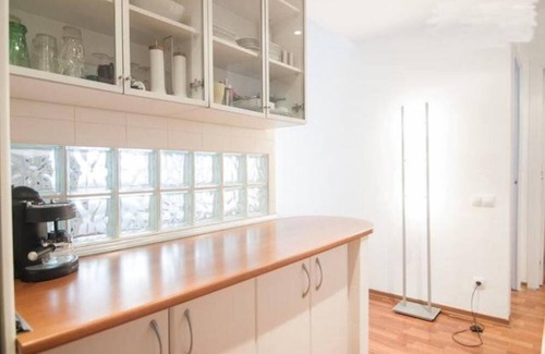 La Salut Apartment | Refurbished apartment next to the Park Güell