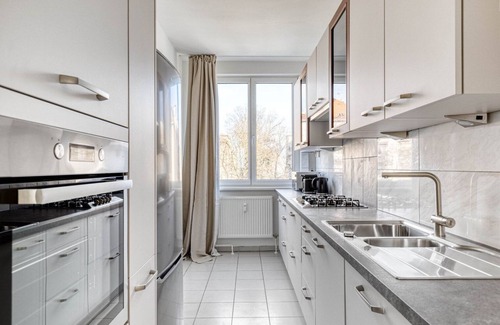 Rudolfsheim-Funfhaus Apartment | Refurbished Penzing 3BR w/Elevator & Balcony, nr metro U3, by Blueground