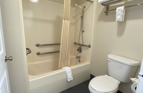 Fayetteville Hotel | Regency 7 Motel