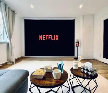 Ricklingen Apartment | REGENCY Apartments - Traumhafte zentrale 40m2 Wohnung mit Kinoleinwand, WiFi und Netflix