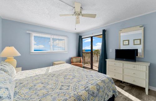 Crescent Beach Apartment | Regency Towers #0307