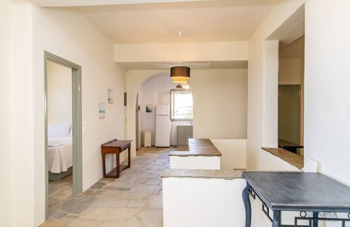 Exomvourgo Villa | ReGenesis 3 3BDR Villa by UpGreat Hospitality