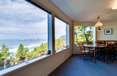 Oceanside House | Regent Street Retreat