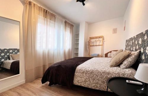Capuchinos House | Regimiento 2, center, new, quite, parking on request, RG