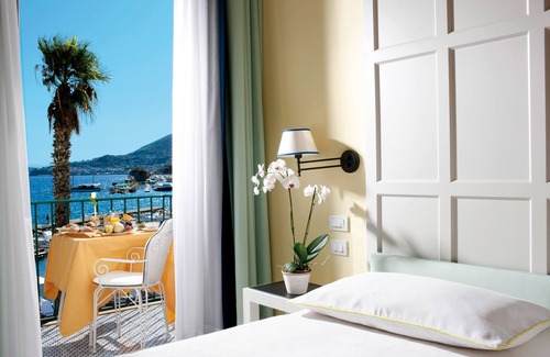 Lacco Ameno Hotel | REGINA ISABELLA - RESORT SPA RESTAURANT