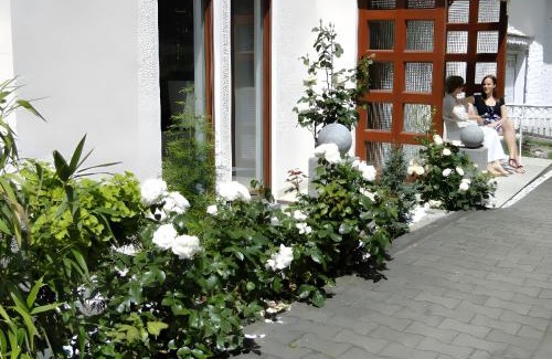 Weisenbach House | Regina's Gästehaus