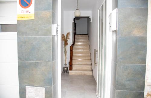 Alcanar House | Reihenhaus in Alcanar mit Garage