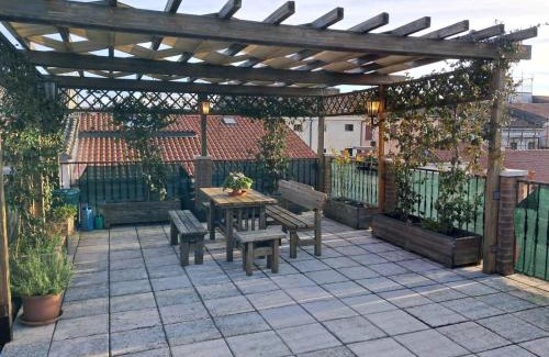 Este Bed & Breakfast | Reitia Penthouse in Historic Center