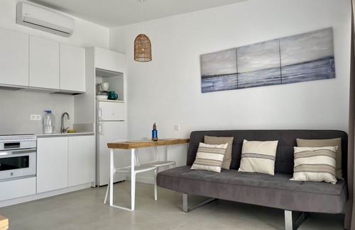 San Agustin Apartment | Relaxing Ocean Views, Closed to the Beach
