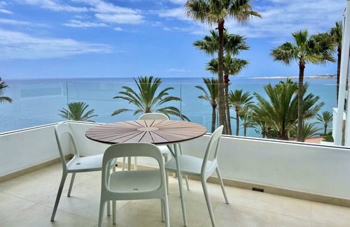 San Agustin Apartment | Relaxing Ocean Views, Closed to the Beach