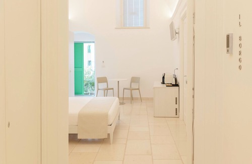 Molfetta Bed & Breakfast | [Relais La Muraglia] Il Borgo - Luxury Central - Molfetta