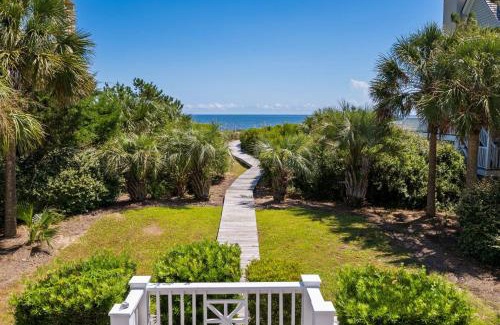 Debordieu Colony House | Relax and Enjoy the Spectacular Views in this Picturesque Home home