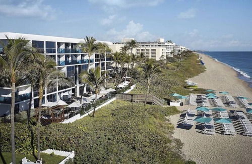 Palm Beach House | Relax and Recharge! Beachfront Accommodations | Garden View Room
