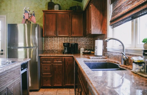 Jones Mills House | Relax and Reconnect at this Lake Catherine Retreat