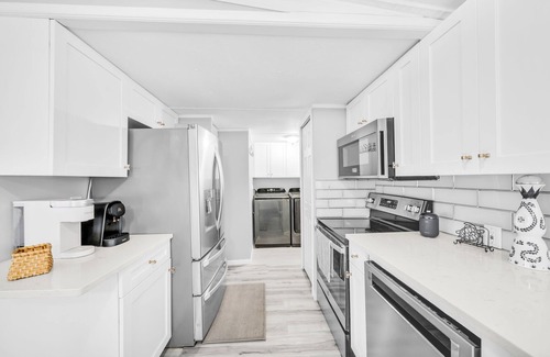 Fort Myers Beach House | "Relax and Unwind" Peaceful 2-bedroom house in Fort Myers Beach