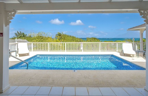 Silver Sands Villa | Relax and unwind at Casa Del Compadre in tranquil Silver Sands, Jamaica