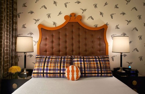 Downtown Portland Hotel | Relax and Unwind! Pets Are Welcome! Short Drive to Tom McCall Waterfront Park