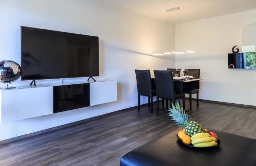 Fischbach Apartment | Relax Apartment Black & White