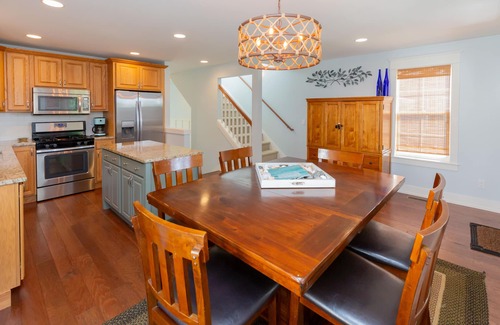 Benton Harbor House | Relax at Beachwood Bliss - Enjoy your Lake Michigan Retreat!