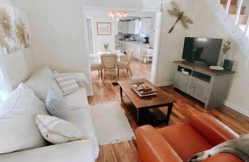 Spring Lake House | Relax at Cherry Street Cottage Near the Beach