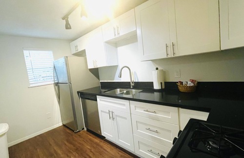 Houston Heights Apartment | Relax at Houston Heights, perfect place to enjoy best neighborhood in town.