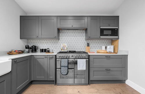 Keighley House | Relax at Little Hawkcliffe