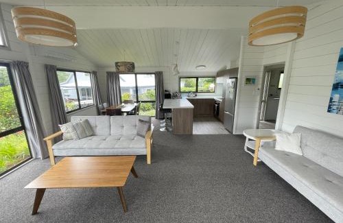 Pauanui House | Relax at Pauanui - Pauanui Holiday Home