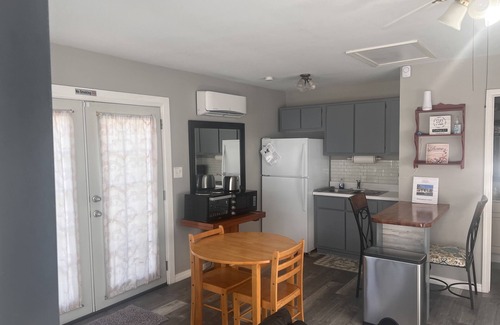 Long Beach Cottage | Relax by the Gulf Coast, just 8 mins from Gulfport Beach