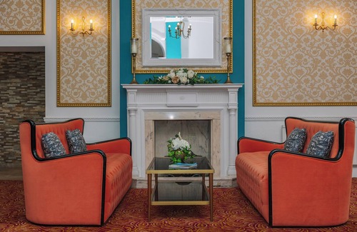 Westcliff-on-Sea Hotel | Relax by the Sea: Cliffside Comfort Near Adventure Island