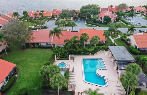 Port Saint Lucie Villa | Relax in a Beautiful Park Like Setting on the St Lucie River