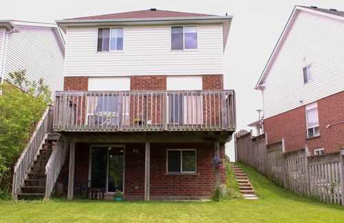 Guelph House | Relax in a natural setting in the middle of Guelph