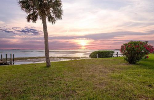 Ballentine Manor Estates House | Relax in a Private 4BR Oasis Pool Fire Pit & BBQ