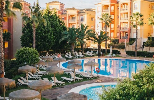 Islantilla House | Relax in a romantic luxury home and enjoy the beach, swimming pool, spa, fitness center