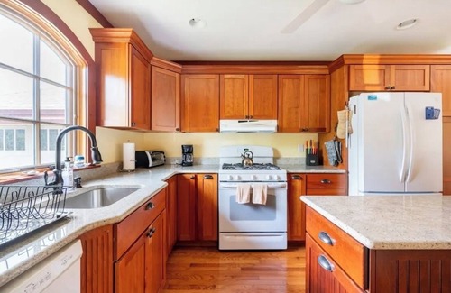 Hampton Bays House | Relax in Hampton Bays.