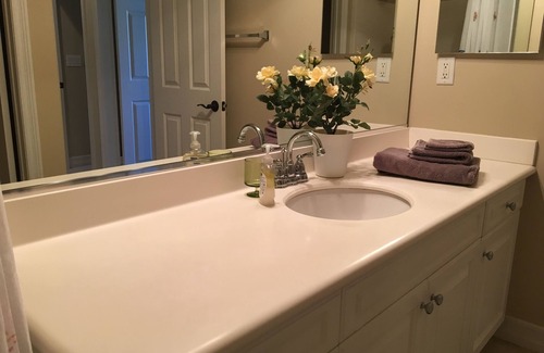 Costa Mesa Condo | Relax in Resort Style Condo near Airports/Beaches/Disneyland