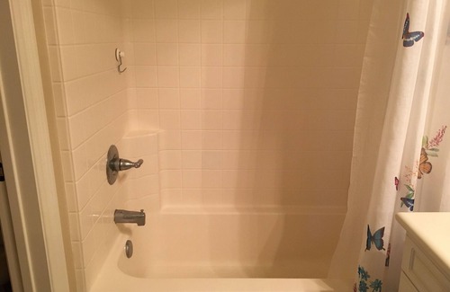 Costa Mesa Condo | Relax in Resort Style Condo near Airports/Beaches/Disneyland