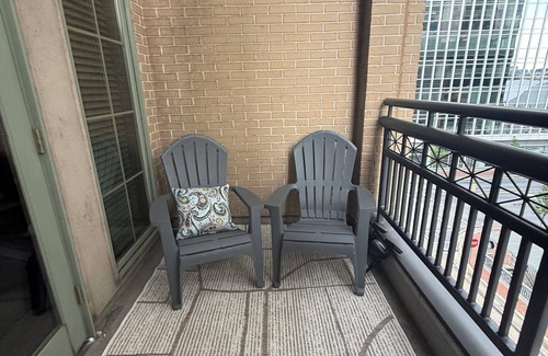Home Park Apartment | Relax in Style in the Heart of Atlantic Station