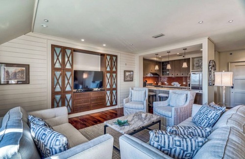 Rosemary Beach Condo | Relax in the heart of Rosemary in this elegant condo overlooking the town square