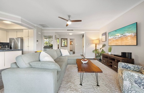 Kapalua Condo | Relax in the Kapalua Golf Villas - Listing newly back on the market - Specials!