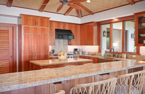 Kaupulehu House | Relax in this OceanView Estate w/Lava stone-lined Infinity Pool & Private Spa