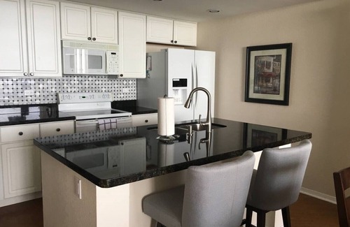 South Padre Island Condo | Relax in this Ocean front paradise! 2 br/3 bath