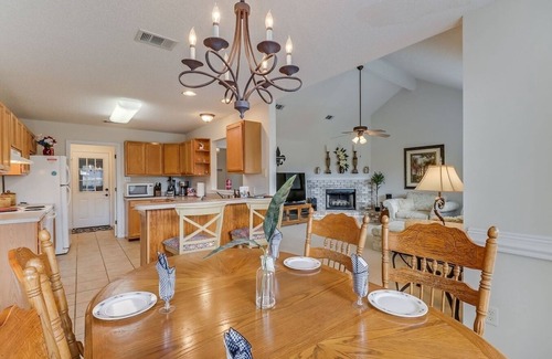 Ocean Springs House | Relax in your Private Paradise