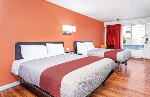 Summit Station Hotel | Relax Inn by OYO Columbus OH I 70