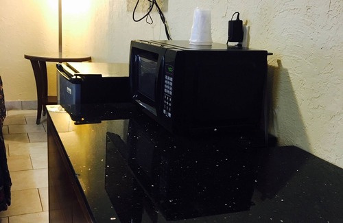 Lawton Hotel | Relax Inn Lawton