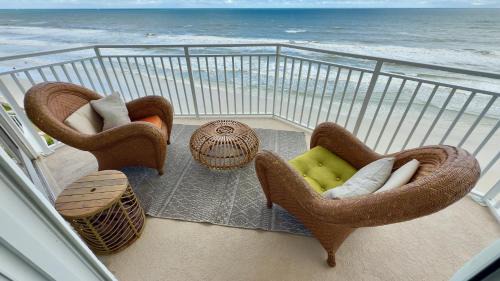 Daytona Beach Shores Apartment | Relax'n'Retreat @ BellaView603