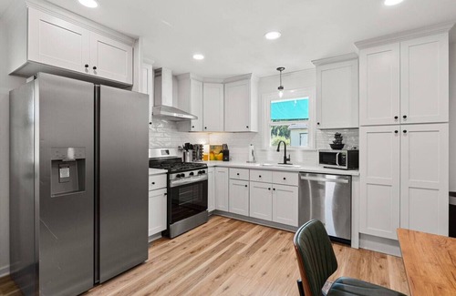Augusta House | Relax on Castlewood - Great Beds, Outdoor Space