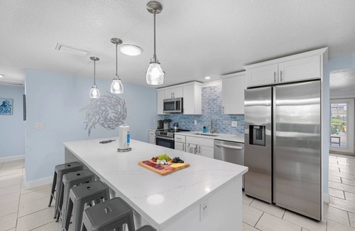 Spring Hill House | Relax & Play: 5BR w/Pool, Kayaks & Ping-Pong