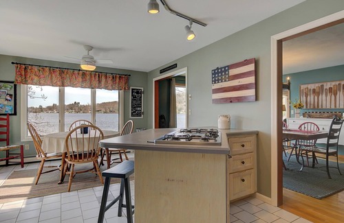 New Durham House | Relax & Play - Home on Pristine Merrymeeting Lake