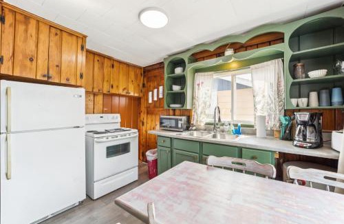 Oscoda House | Relax right on the beach